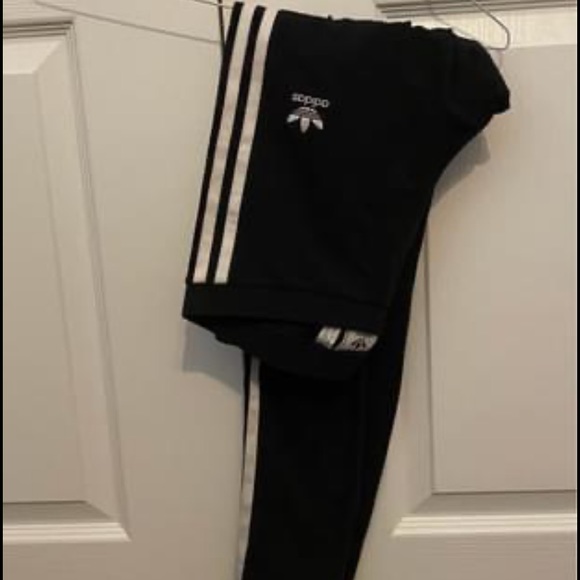 Adidas Classic 3- Stripe Leggings - Picture 2 of 4